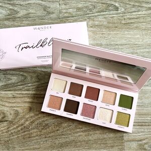 Wander Beauty Trailblazer Eyeshadow Palette